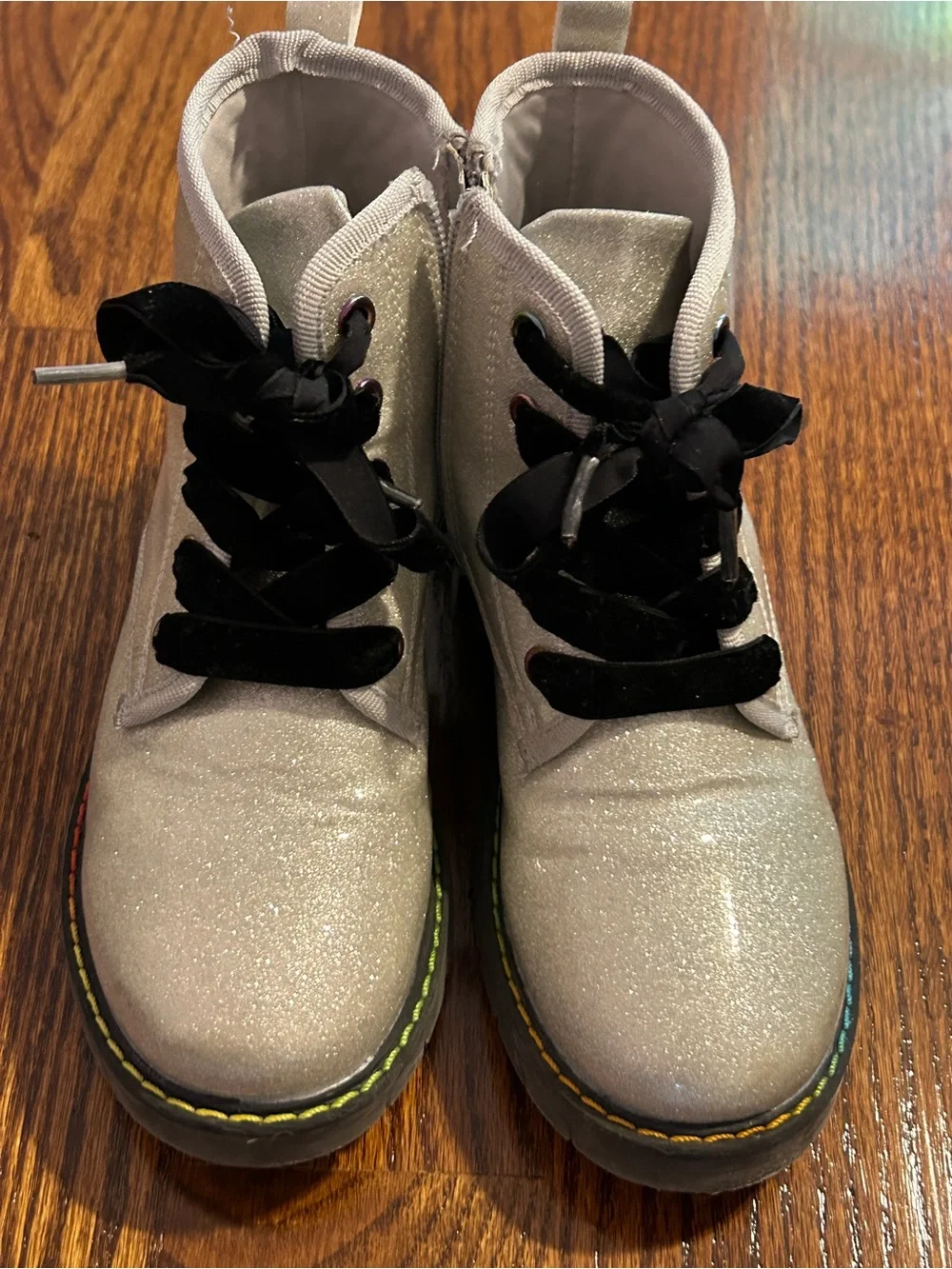 Dream Pairs Silver Glitter Ankle Boots with Black Laces